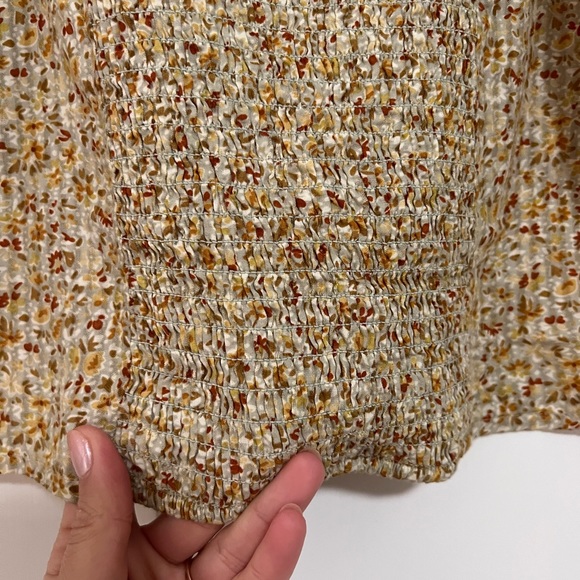 Madewell Hopewell Puff-Sleeve Crop Top in Cottage Garden - Picture 7 of 11